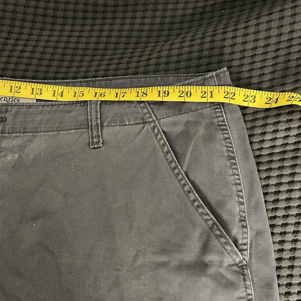Wrangler Authentics Cargo Shorts Men's‎ Size 42 Olive Gorpcore Camping Workwear - Picture 3 of 6